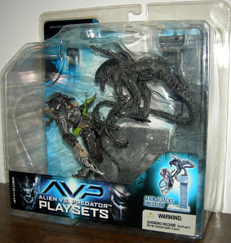 predator toys and alien toys