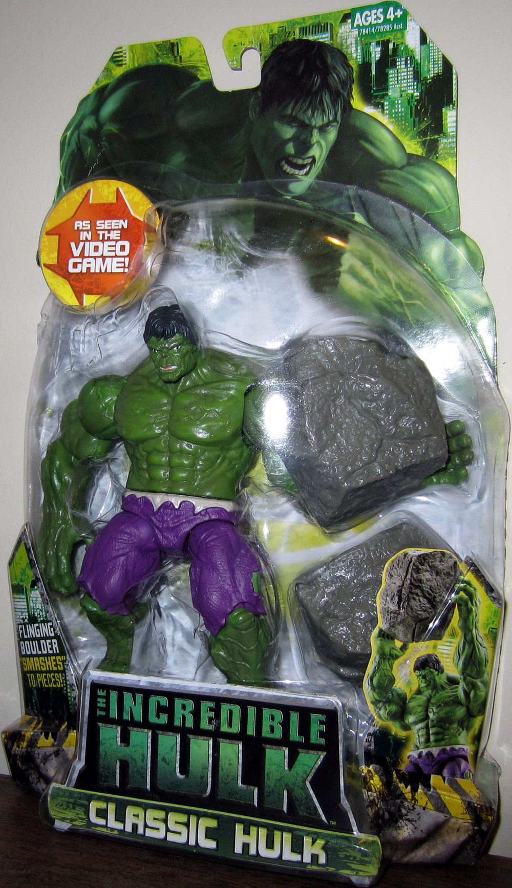 Do harpun kontakt Classic Hulk Figure Seen Video Game Flinging Boulder Smashes Pieces