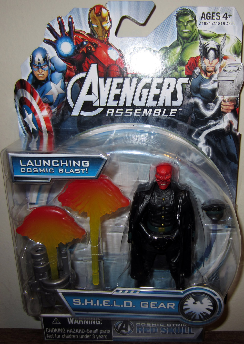Quality products Marvel Avengers Assemble Cosmic Strike Red Skull ...
