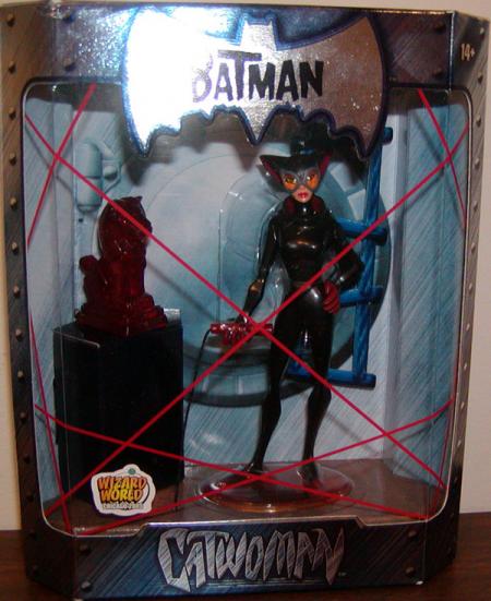 Catwoman, with red idol (The Batman, Wizard World Exclusive)